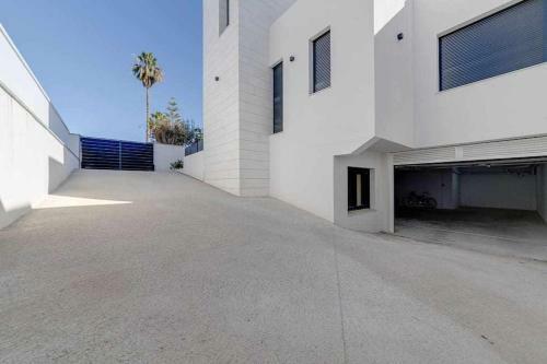 Magn�fica Villa Con Piscina Climatizada