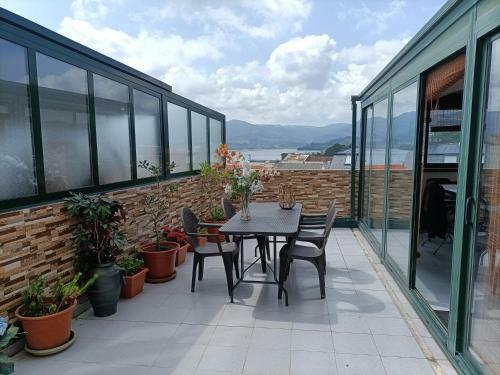 Apartamento Piso Con Terraza En Las R�as Altas