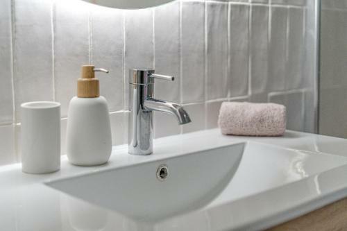 Sea La Vie Apartment - Adults Only