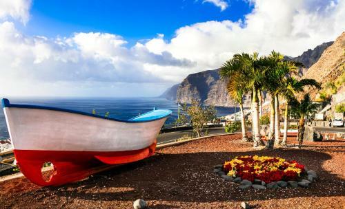 Sea La Vie Apartment - Adults Only