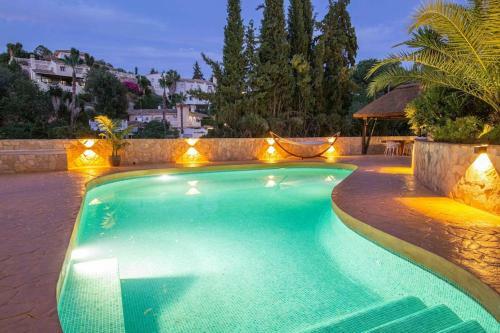 Brand New Villa With Pool For 8 People