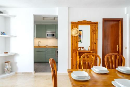 Stunning Apartment At Recinto Ferial Ref 138