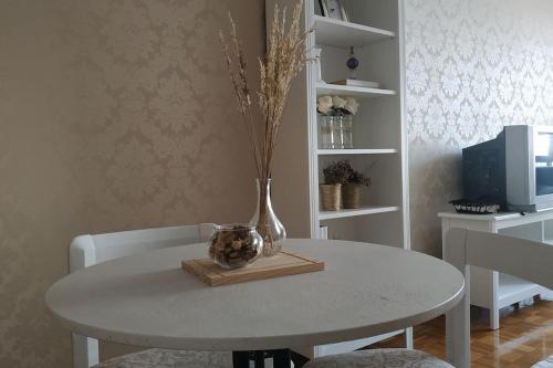 Marina's Coastal Apartment