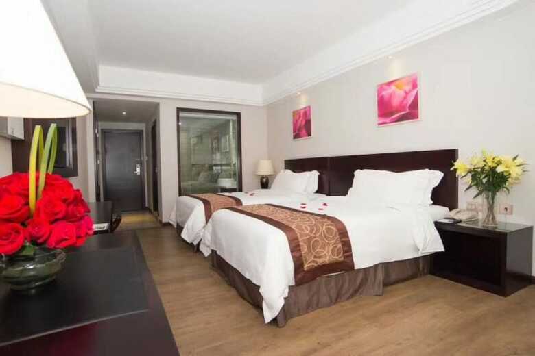 Zhuhai Aqueen Hotel