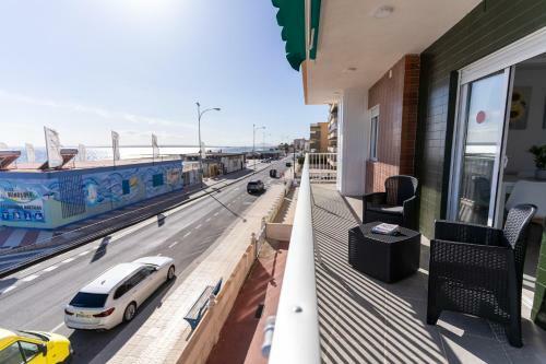 Apartamento Rentafive Primera L�nea Terraza Reformado