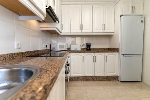 Apartamento Rentafive Primera L�nea Terraza Reformado