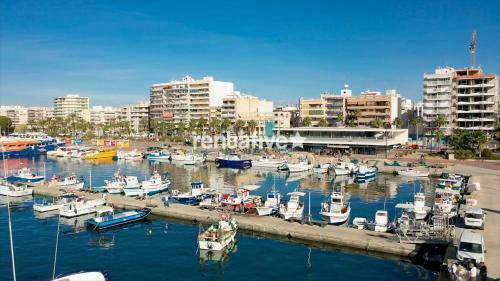 Apartamento Rentafive Primera L�nea Terraza Reformado