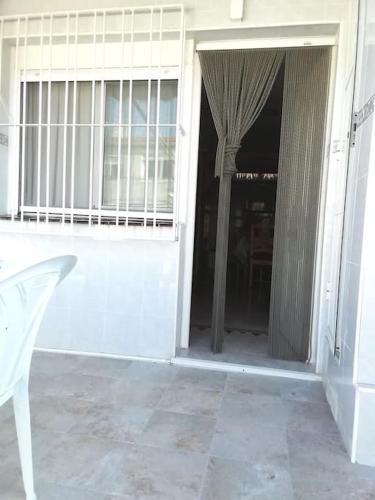 Apartamento Apto Con Terraza Y 2 Dormitorios. 600 Megas Wifi.