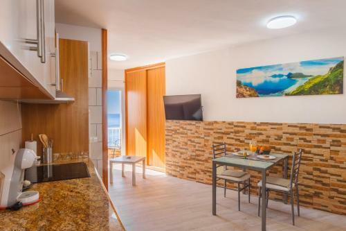 Apartamento Spacious Studio Next To The Sea With Stunning Views