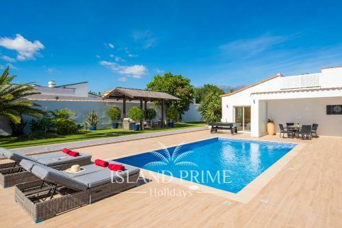 Private Villa In Golf Del Sur