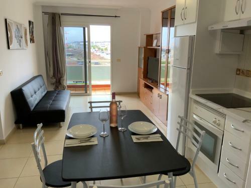 Brunella's Apartment - Beach View