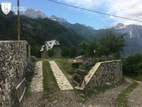 Hostal Villa Gje�aj Folk & Design