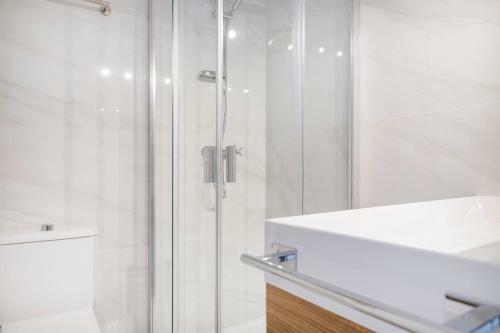 Apartamento The Club - Accommodation - Dining - Events
