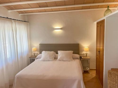 Fully Equipped Villa With Pool And Gym