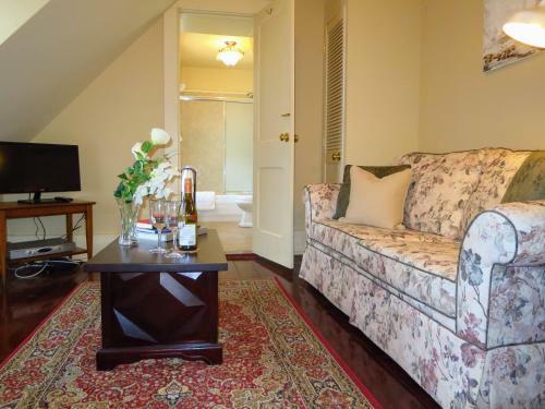 B&B Hillhouse
