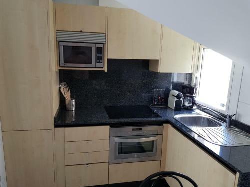 Apartment In Downtown Sanxenxo With Sea 0169