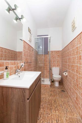 Apartment - 4 Bedrooms - 0275