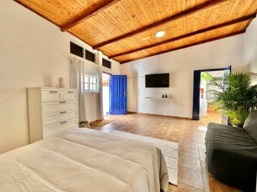 Teresitas Beach Escape Apartment
