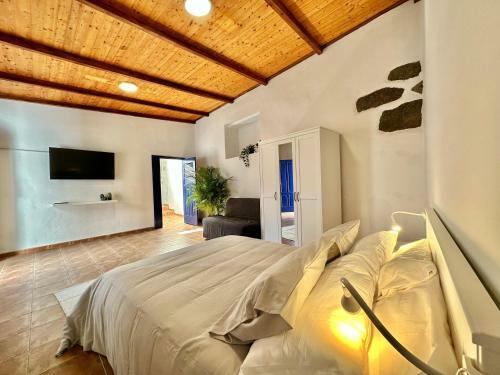 Teresitas Beach Escape Apartment