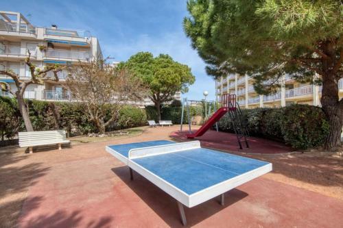Apartamento Con Piscina Junto A La Playa