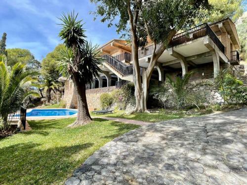 Majestic Villa In Salobre�a With Private Pool