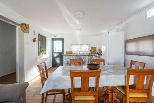 Cortijo Vega De Salobre�a