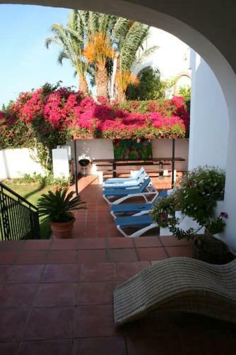 Spacious Villa With Sea View And Private Pool