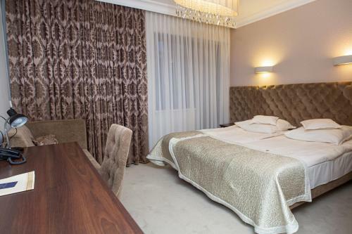 Hotel Zamek Dubiecko