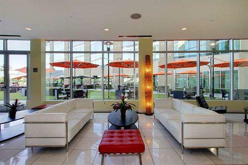 University Plaza Waterfront Hotel