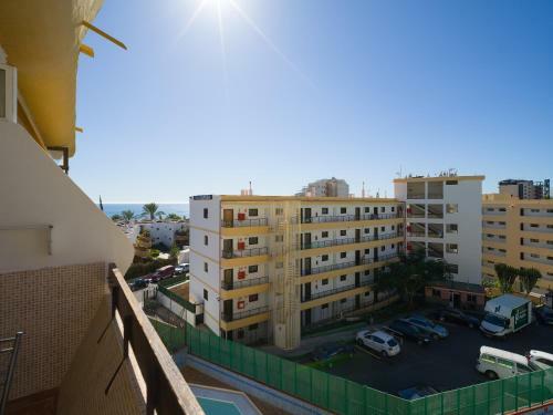 Marlenghi Apartments 413