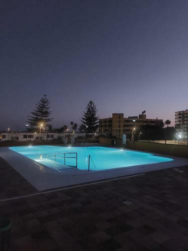 Apartamento Bonito D�plex Con Piscinas Junto A La Playa