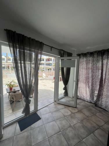 San Agustin Apartments , Close To The Beach, With Pool!