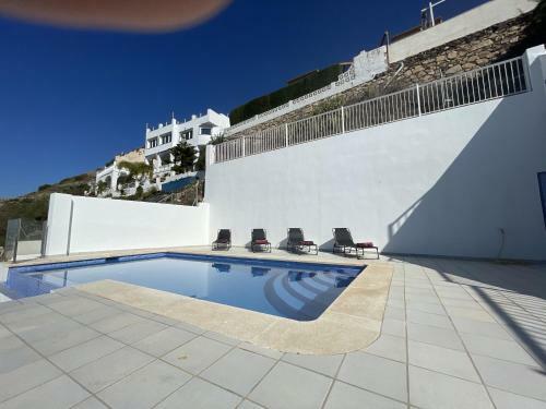 3 Bed Villa With Stunning Views And Private Pool