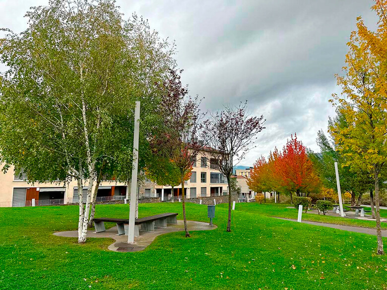 Apartamentos Las Margas Sabi��nigo 3000