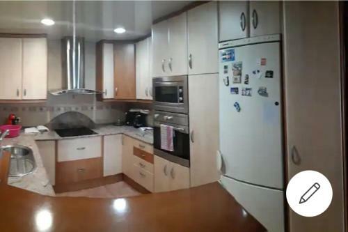 Centro De Sabadell Apartamento Espacioso