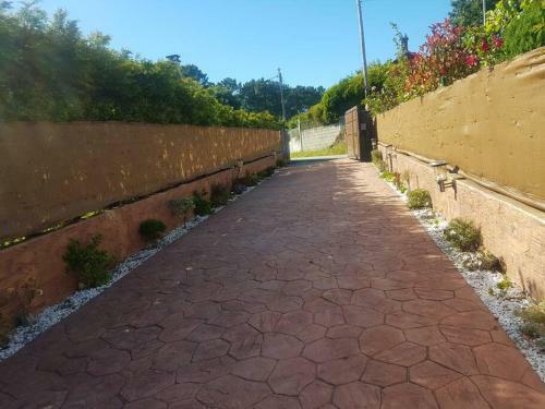 Chalet Con Piscina En O Rosal