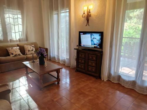 Villa Masia Del Roc De Sant Caieta