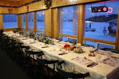 Carolyn Beach Motor Inn