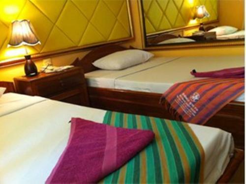 Hostal Sky Park Guesthouse