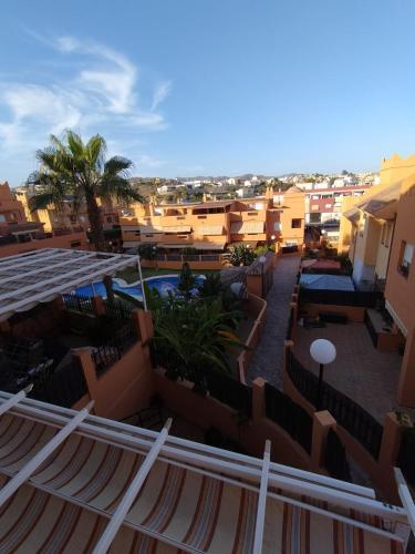 Chalet Adosado En Rinc�n
