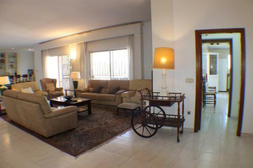 Agi Villa Cibeles