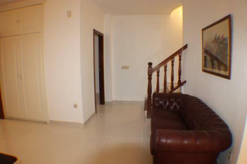 Agi Villa Cibeles