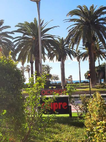 Apartamento En 1� Linea de Mar En Salou