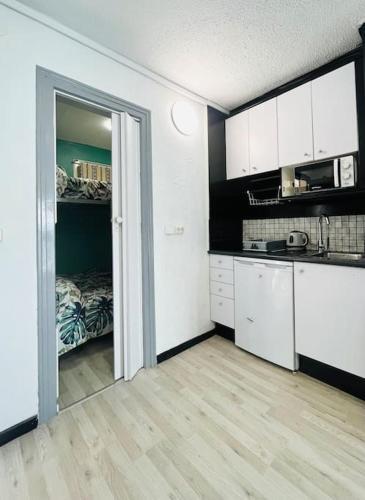 Apartamento Peque�o Apto. Familiar A Pasos Del Mar