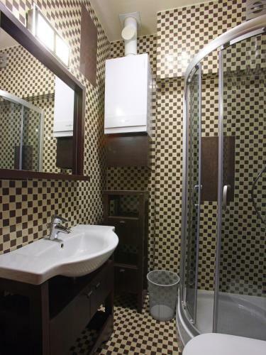 Decameron Apartments