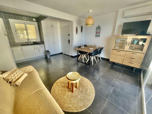 Apartamento Delfin 8f