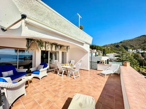 Apartamento Canyelles - Santa Barbara Sea View