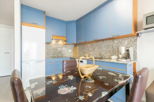 Apartamento Con Terraza Y Vista Piscina