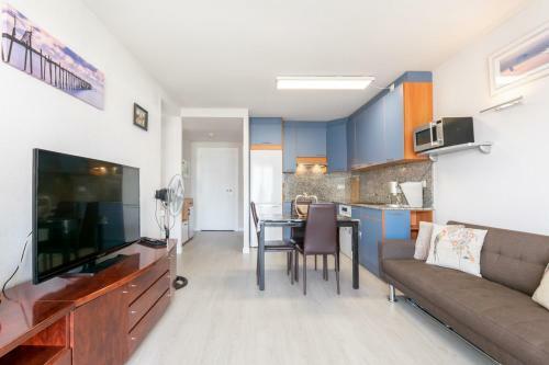 Apartamento Con Terraza Y Vista Piscina