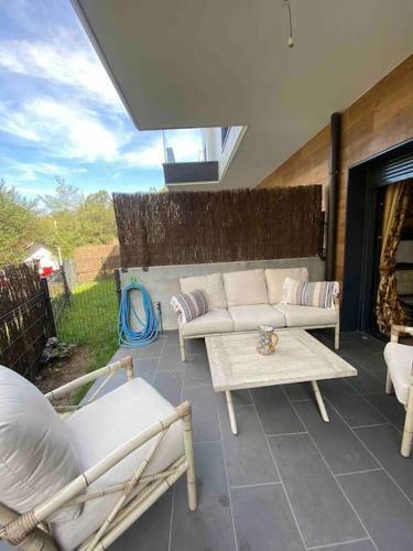 Casa Con Jardin